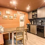 North House - Quebec City 2 Bedroom Treasure